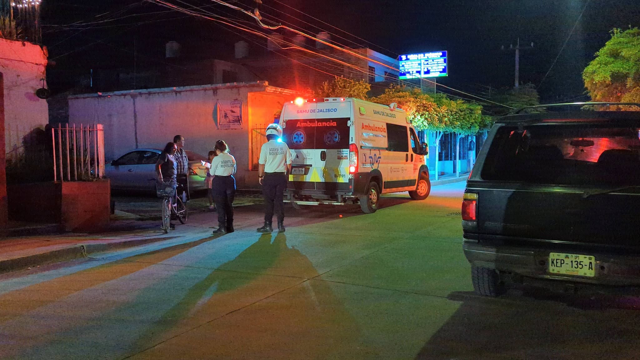 Motociclista se da a la fuga tras chocar con ciclista en Zacoalco | Calle Progreso