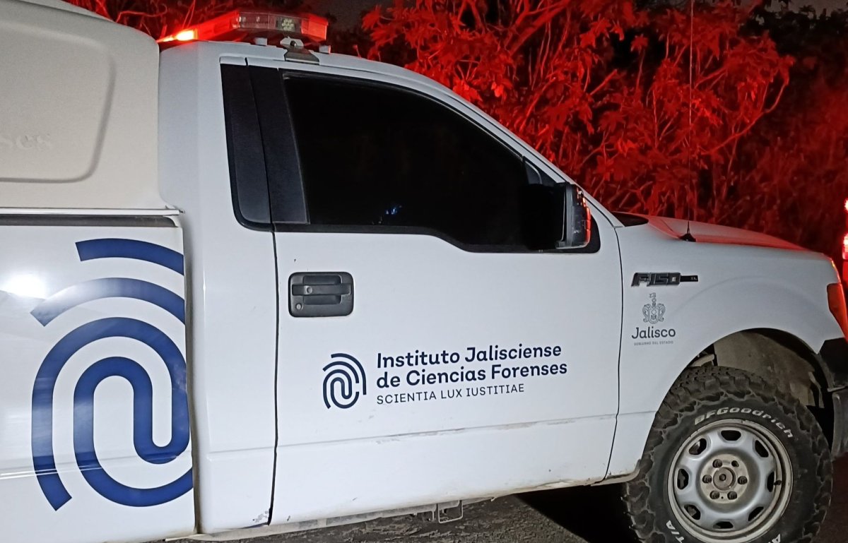 Hallan a hombre sin vida dentro de vehículo en Tamazula