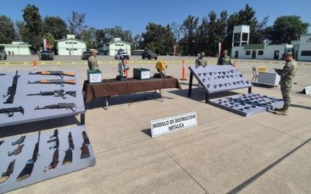 Destruyen armamento decomisado y nombran a comandante de la XV Zona Militar