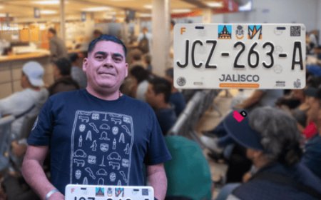 Dan un día más para el cambio de placas gratuito en Jalisco; esto debes llevar
