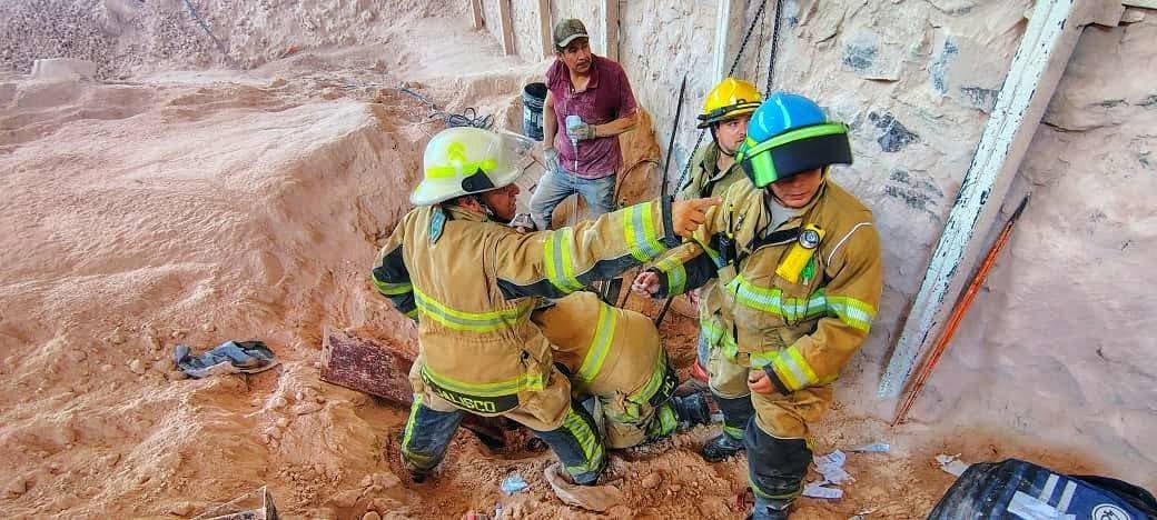 Rescatan a joven de 23 años atrapado en tolva en Sayula, Jalisco: fuerte operativo de emergencia