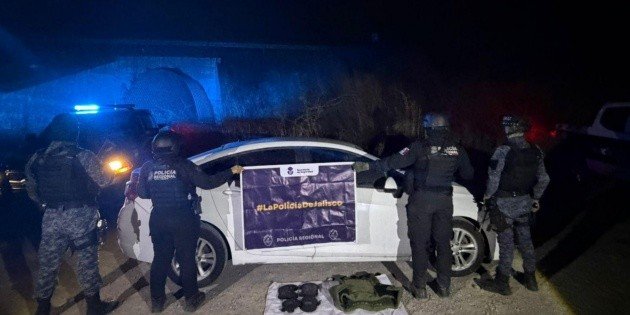 Aseguran cargadores, cartuchos y equipo táctico en Teocaltiche