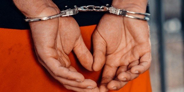 Dan 32 años en prisión a hombre que cometió un feminicidio en Zapopan
